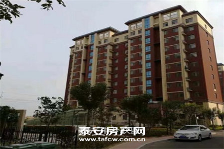 河畔豪庭3室2厅2卫68万116m2出售